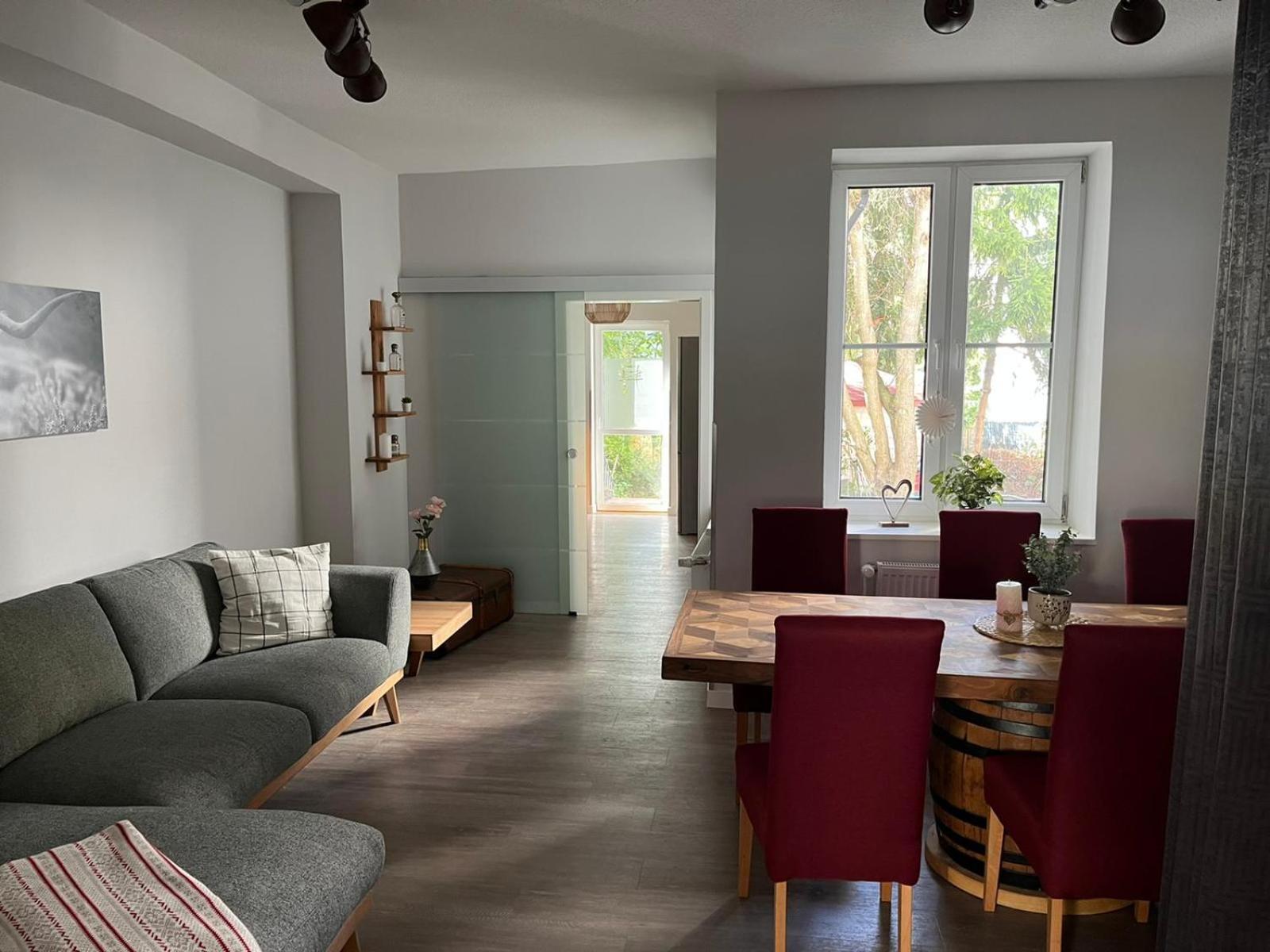 Schmuckstueck Im Herzen Rostocks Mit Gruener Oase Exterior photo